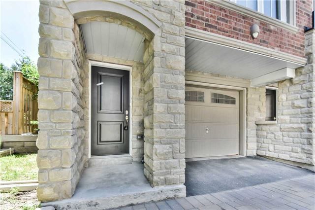 27 Slingsby Lane, Toronto, M2N 0H7 | Image 2