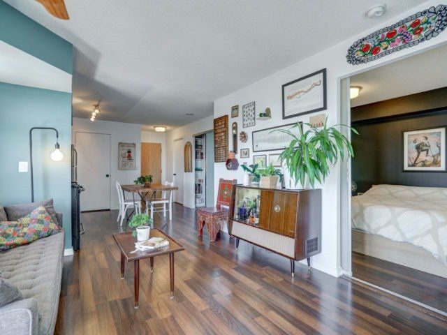 Room2