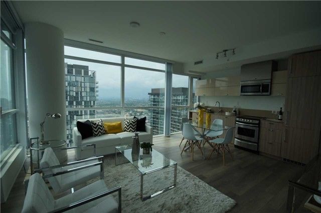 3711 - 290 Adelaide St W, Toronto, M5V1P6 | Image 2