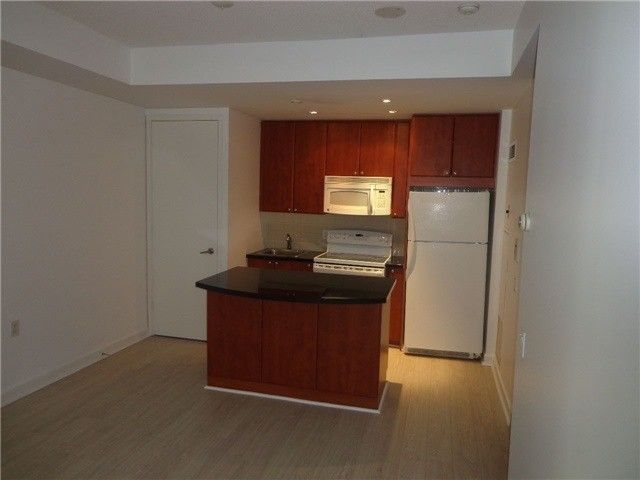 1406 - 85 Bloor St E, Toronto, M4W3Y1 | Image 2