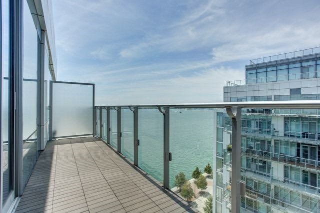 1109 - 39 Queens Quay E, Toronto, M5E 0A5 | Image 2