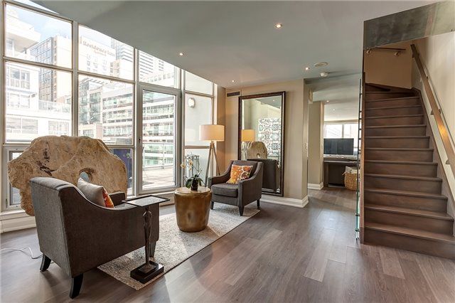 711/712 - 36 Blue Jays Way, Toronto, M5V3T3 | Image 2