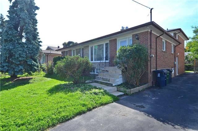 28 Roywood Dr, Toronto, M3A2C6 | Image 2