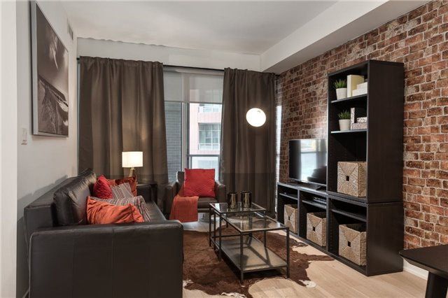 311 - 20 Bruyeres Mews, Toronto, M5V0G8 | Image 3