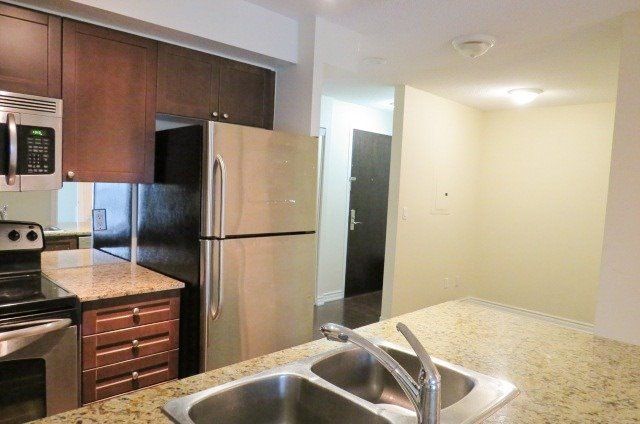 3012 - 761 Bay St, Toronto, M5G 2R2 | Image 2