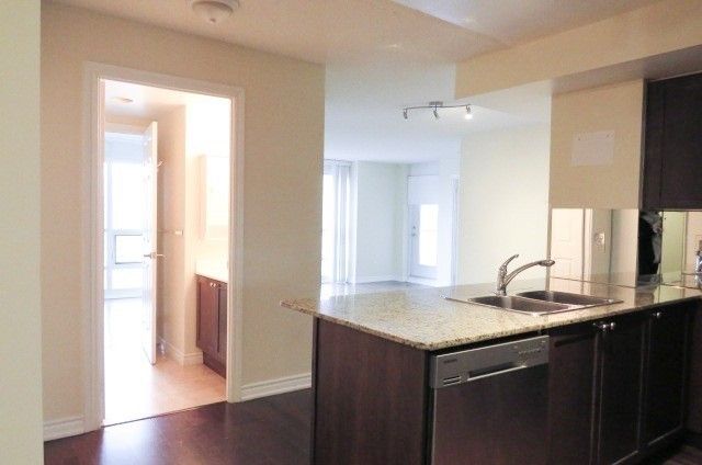 3012 - 761 Bay St, Toronto, M5G 2R2 | Image 3