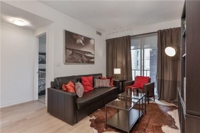 311 - 20 Bruyeres Mews, Toronto, M5V0G8 | Image 2