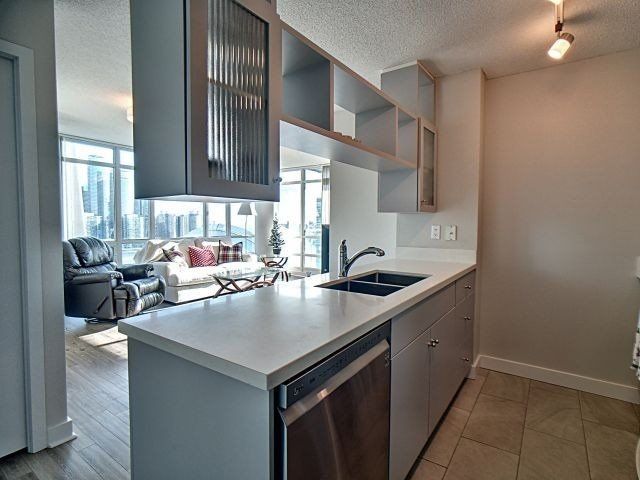 3710 - 397 Front St W, Toronto, M5V3S1 | Image 3