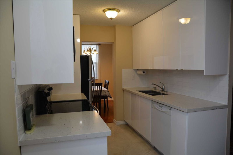 2104 - 205 Hilda Ave, Toronto, M2M4B1 | Image 2