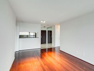 Unit 602 — 2 Covington Rd, Toronto - Englemount-Lawrence image-0-3