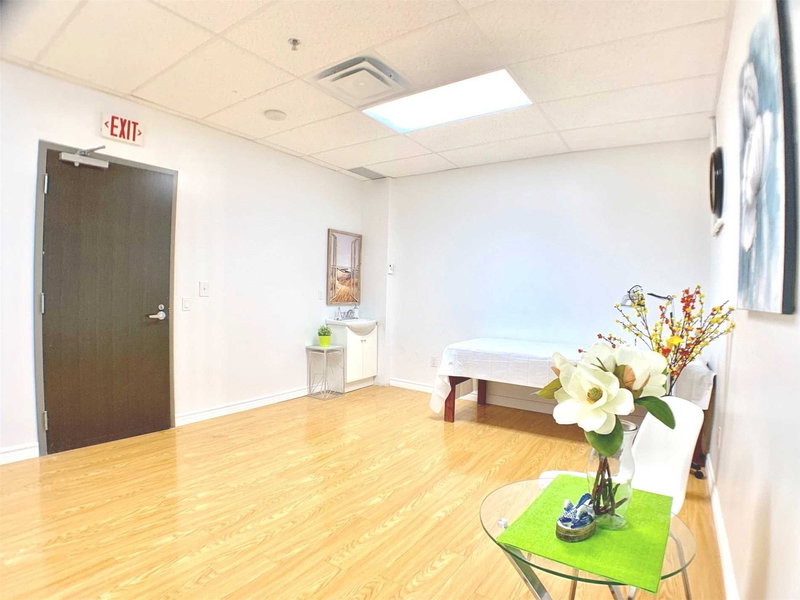 350 - 4750 Yonge St, Toronto, M2N0J6 | Image 3