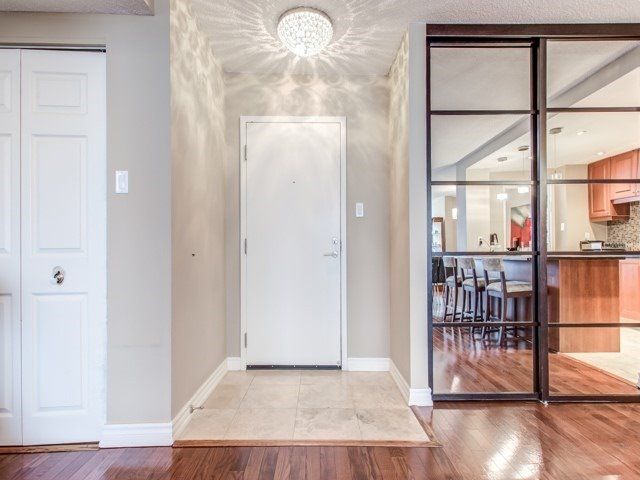 601 - 3000 Bathurst St, Toronto, M6B3B4 | Image 2