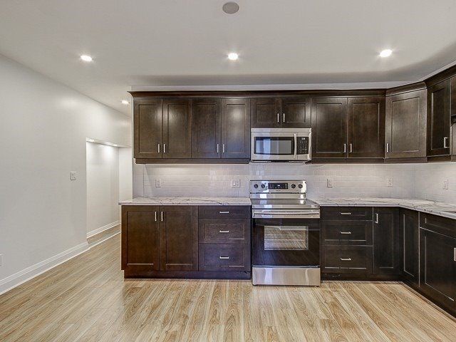 2nd Lvl - 995 Bloor St W, Toronto, M6H1M1 | Image 2