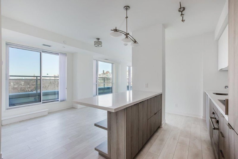 711 - 223 St Clair Ave W, Toronto, M4V1R3 | Image 3