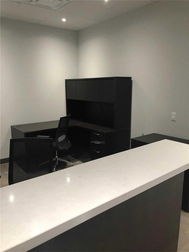 202 - 6174 Yonge St, Toronto, M2M 3X1 | Image 3