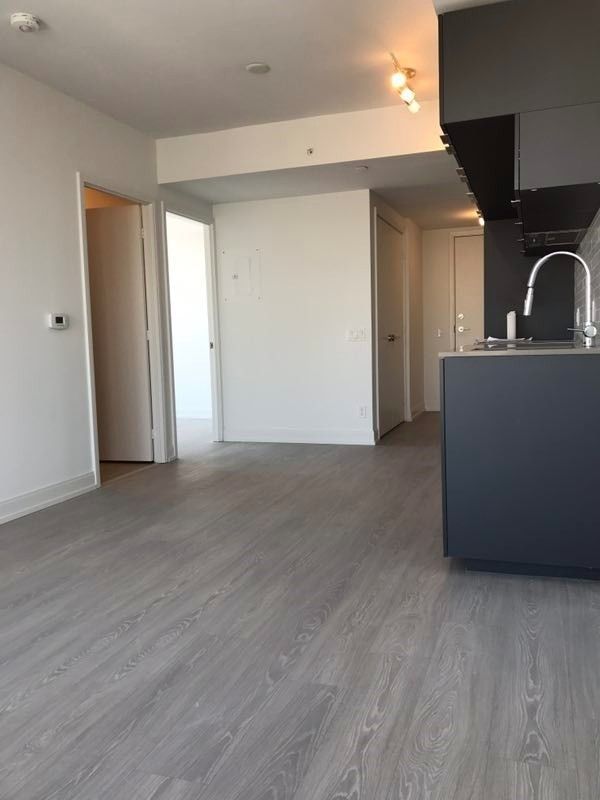 5003 - 181 Dundas St E, Toronto, M5A0N5 | Image 2