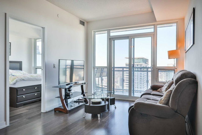 2704 - 89 Dunfield Ave, Toronto, M4S0A4 | Image 3