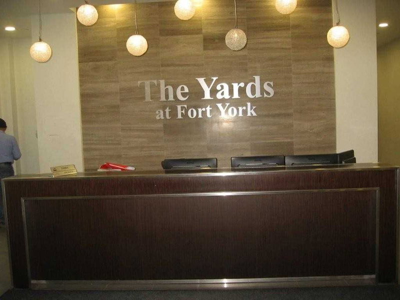 315 - 20 Bruyeres Mews, Toronto, M5V 0G8 | Image 2