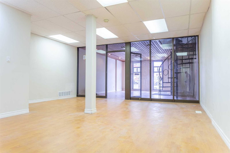 1105 Bathurst St, Toronto, M5R3H1 | Image 3