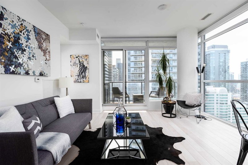 2511 - 290 Adelaide St W, Toronto, M5V1P6 | Image 3