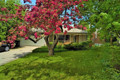 Detached House sold at 33 Oldborough Circle, Toronto, Ontario, M2J3A1 - Don Valley Village - MLS: C4432222