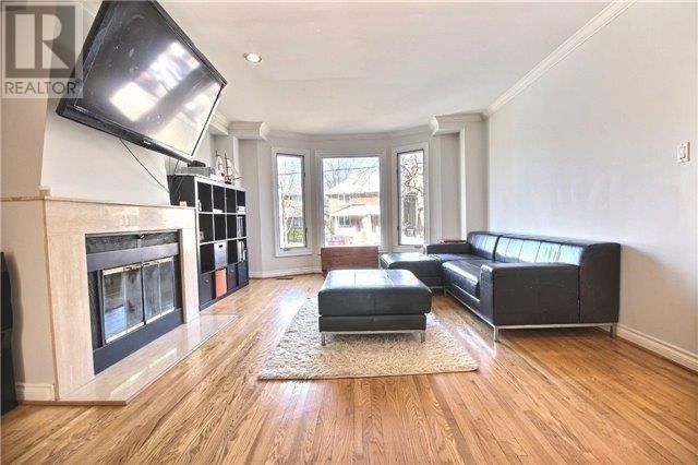 A - 213 Fairlawn Ave, Toronto, M5M1S9 | Image 2