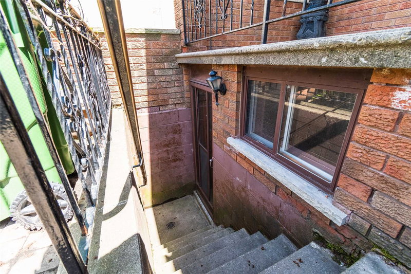 79 Northcote Ave, Toronto, M6J3K2 | Image 2