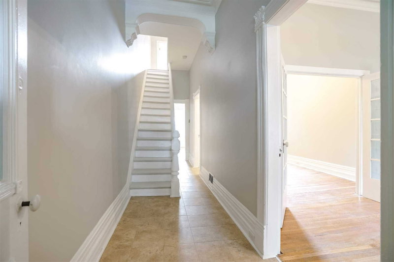 388 Crawford St, Toronto, M6J2V9 | Image 2