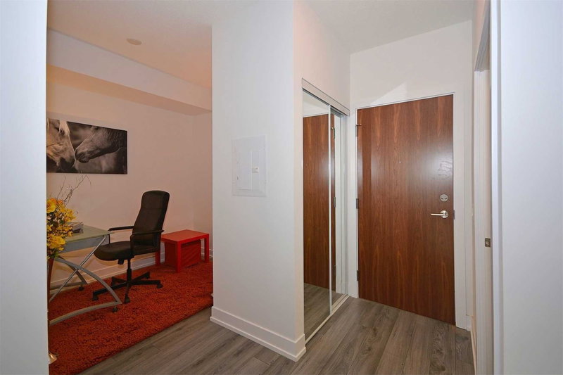 202 - 170 Chiltern Hill Rd, Toronto, M6C0A9 | Image 3