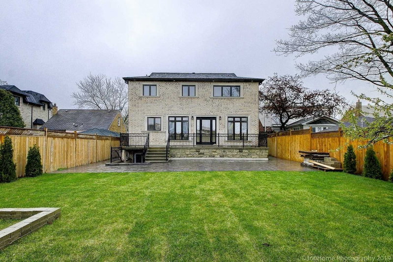 28 Moore Park Ave, Toronto, M2M1M9 | Image 3