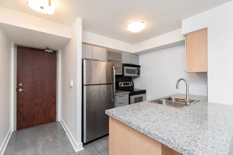 202 - 18 Harrison Garden Blvd, Toronto, M2N7J7 | Image 2