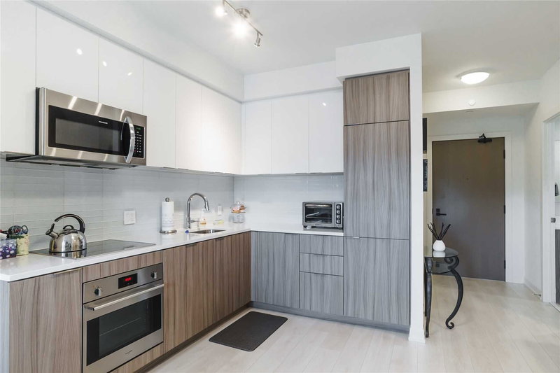 411 - 223 St Clair Ave W, Toronto, M4V1R3 | Image 2