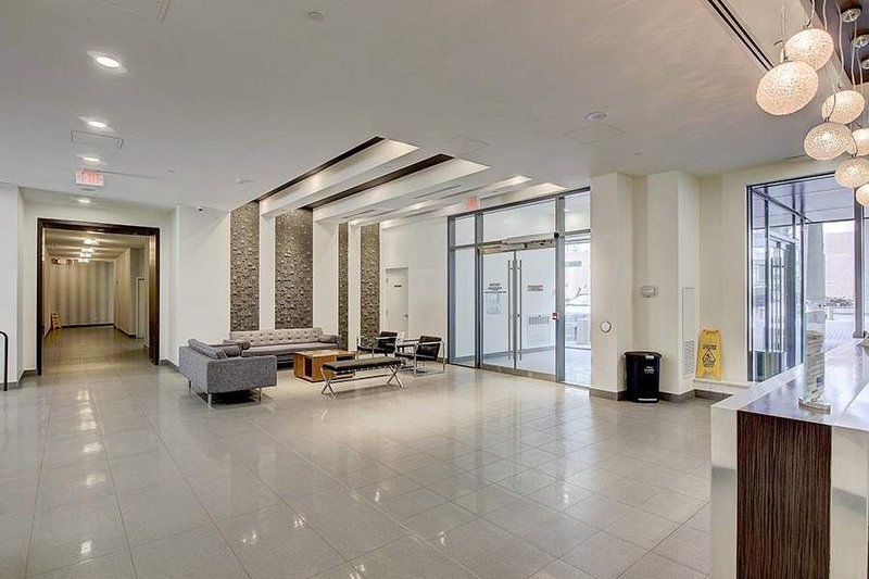 1111 - 20 Bruyeres Mews, Toronto, M5V0G8 | Image 3