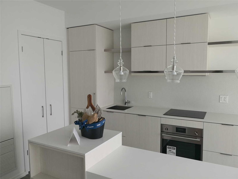 2701 - 197 Yonge St, Toronto, M5B1M4 | Image 3