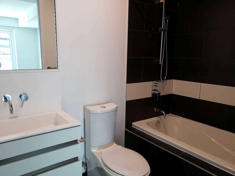 1708 - 197 Yonge St, Toronto, M5B1M4 | Image 2