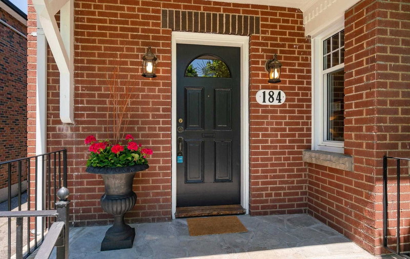 184 Lawrence Ave E, Toronto, M4N1T1 | Image 2