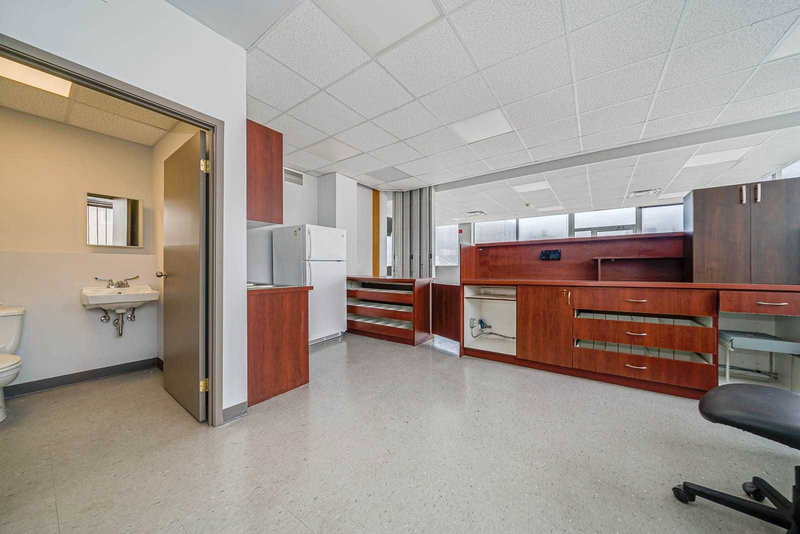 U#1/L#1 - 1880 O'connor Dr, Toronto, M4A1W9 | Image 3