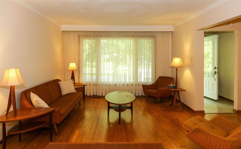 612 Van Horne Ave, Toronto, M2J2V4 | Image 2