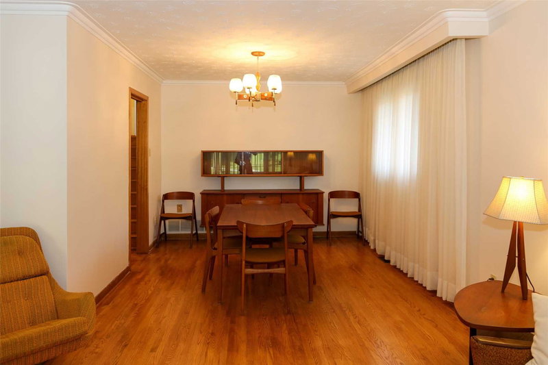 612 Van Horne Ave, Toronto, M2J2V4 | Image 3