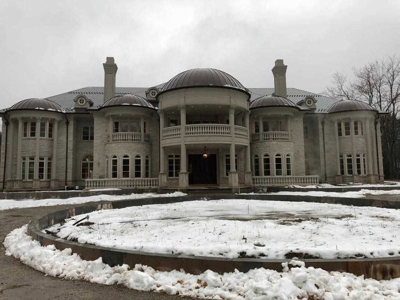 8 High Point Rd, Toronto, M3B2A4 | Image 2