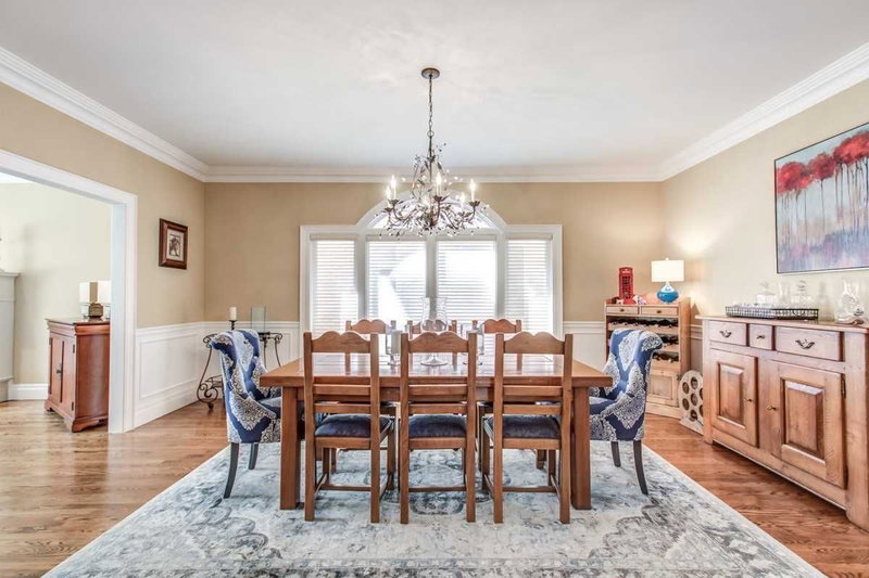 82 Beechwood Ave, Toronto, M2L1J9 | Image 3