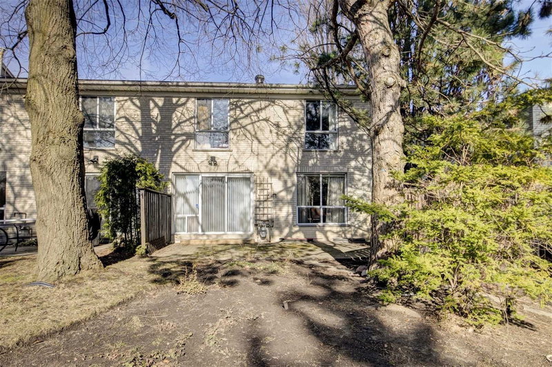 6 Crimson Millway Way, Toronto, M2L1T6 | Image 3