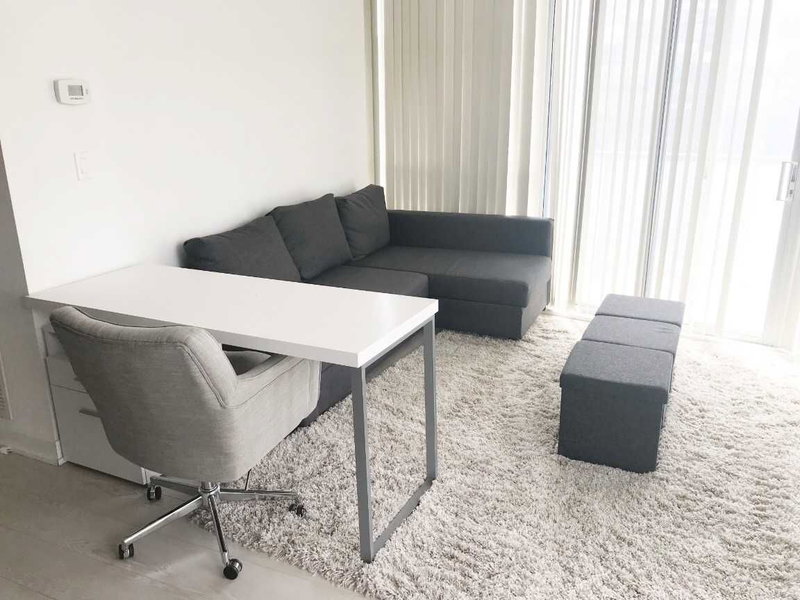 803 - 20 Bruyeres Mews N, Toronto, M5V0G8 | Image 2