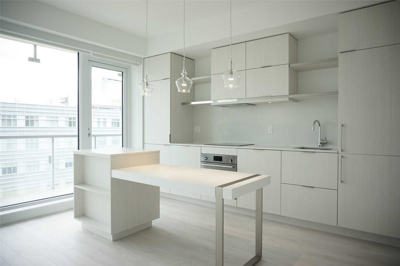 2003 - 197 Yonge St, Toronto, M5B1M4 | Image 3