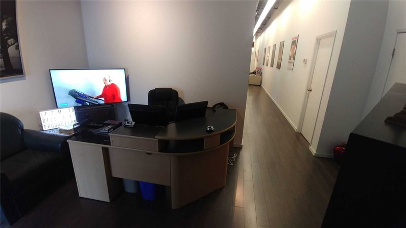 A - 71 Sunrise Ave, Toronto, M4A1A9 | Image 3