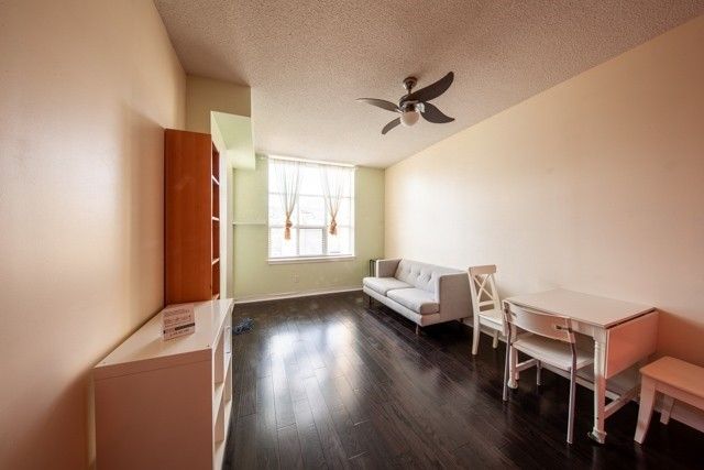 401 - 438 Richmond St W, Toronto, M5V3S6 | Image 2