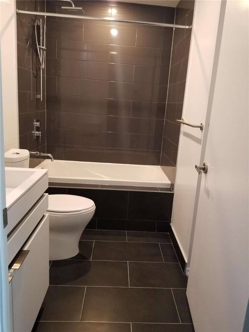 3110 - 197 Yonge St, Toronto, M5B1M4 | Image 2