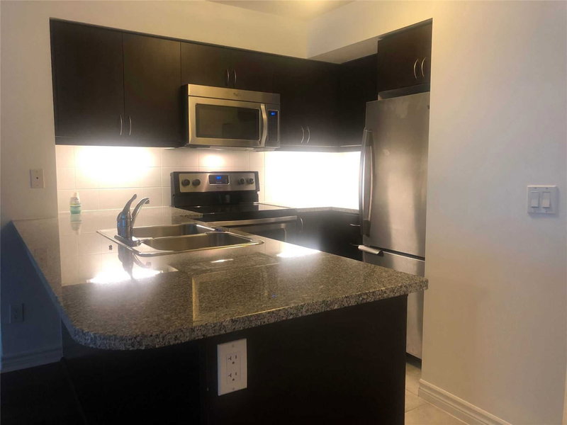 1008 - 19 Grand Trunk Cres, Toronto, M5J3A3 | Image 3