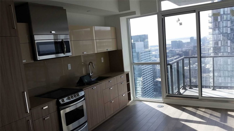 3712 - 290 Adelaide St W, Toronto, M5V 1P6 | Image 2