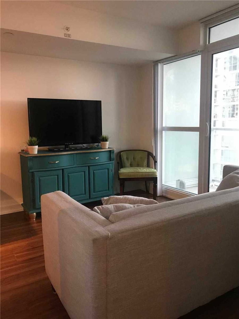 1502 - 85 Queens Wharf Rd, Toronto, M5V0J9 | Image 2